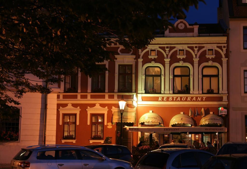 Hotel Excellent Кромержиж Экстерьер фото