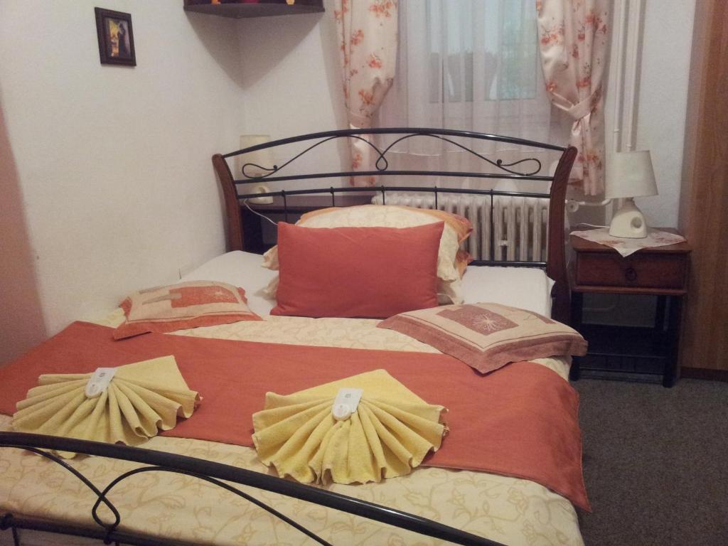 Hotel Excellent Кромержиж Экстерьер фото