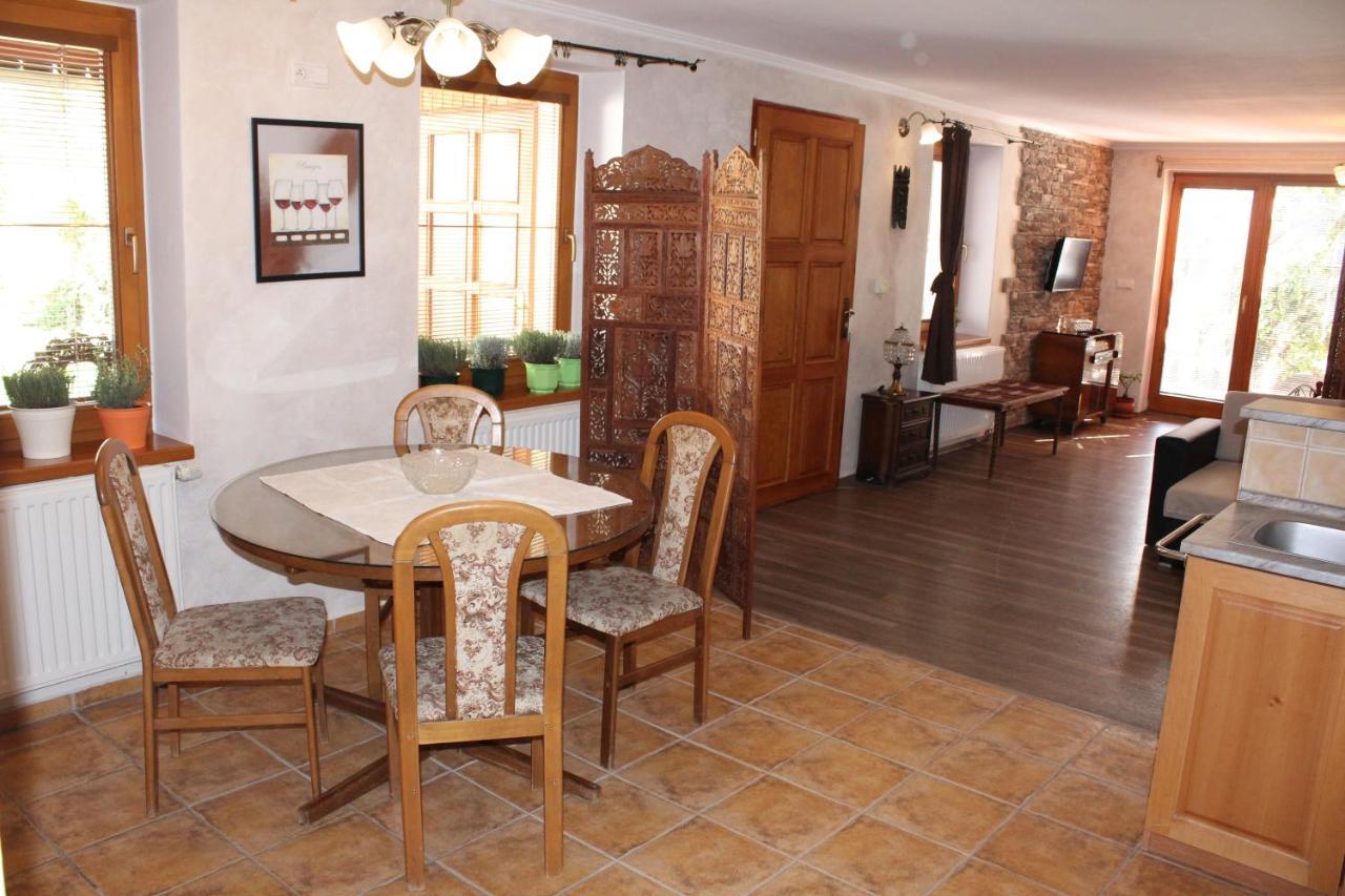 Hotel Excellent Кромержиж Экстерьер фото