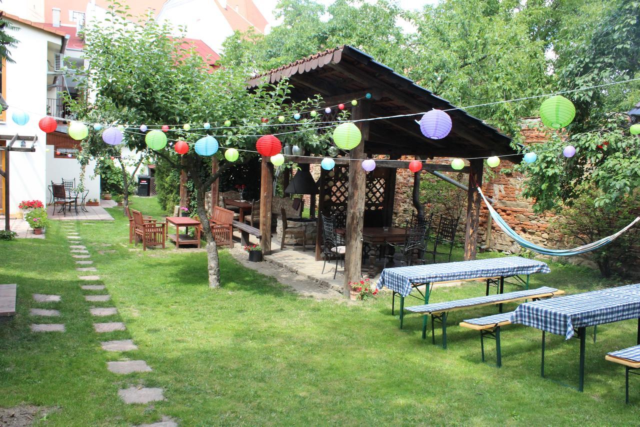 Hotel Excellent Кромержиж Экстерьер фото